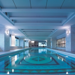 Отель Pudong Shangri-La East Shanghai бассейн