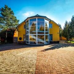 Гостиница Sanatorium Konvaliya Украина, Трускавец - отзывы, цены и фото номеров - забронировать гостиницу Sanatorium Konvaliya онлайн парковка