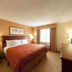 Отель Queens County Inn & Suites с домашними животными