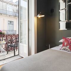 Отель Cheese & Wine Suites балкон
