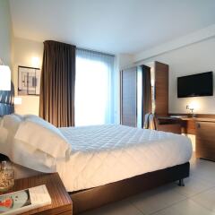 Aqua Hotel Римини сейф в номере