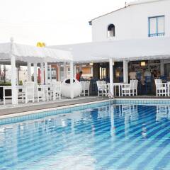 Отель Tasmaria Aparthotel бассейн фото 3
