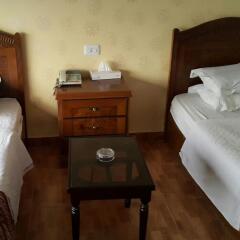 Blue Rose Hotel сейф в номере