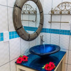 Moanalisa Hotel in Siumu, Samoa from 85$, photos, reviews - zenhotels.com bathroom