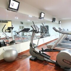 Отель Vrissiana Beach Hotel Кипр, Протарас - 1 отзыв об отеле, цены и фото номеров - забронировать отель Vrissiana Beach Hotel онлайн фитнесс-зал фото 3