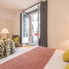 Отель Apartamentos Plaza Santa Ana Мадрид комната для гостей фото 5