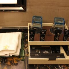 Jitai Boutique Hotel Tianjin Jinkun Тяньцзинь сейф в номере
