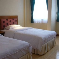 Апартаменты Sunwest Apartment Пхукет комната для гостей фото 3