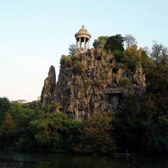 Отель Hipotel Paris Belleville Pyrenees Париж приотельная территория