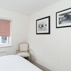 Отель Gorgeous 3BR home near Portobello Road! Великобритания, Лондон - отзывы, цены и фото номеров - забронировать отель Gorgeous 3BR home near Portobello Road! онлайн комната для гостей фото 3