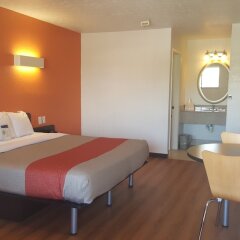Отель Motel 6 Columbus OSU США, Колумбус - отзывы, цены и фото номеров - забронировать отель Motel 6 Columbus OSU онлайн