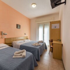 Hotel Malibu Римини комната для гостей фото 3
