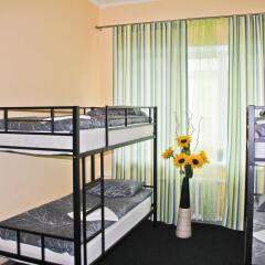 Апартаменты AHOSTEL комната для гостей фото 5