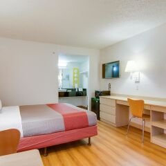 Отель Motel 6 Tacoma, WA - South США, Такома - отзывы, цены и фото номеров - забронировать отель Motel 6 Tacoma, WA - South онлайн комната для гостей фото 4