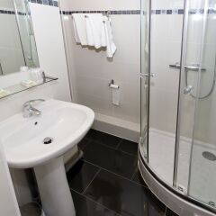 Отель Hipotel Paris Pere-Lachaise Republique ванная