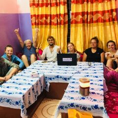 Отель Mount Blue Tourist Hostel Непал, Покхара - отзывы, цены и фото номеров - забронировать отель Mount Blue Tourist Hostel онлайн помещение для мероприятий