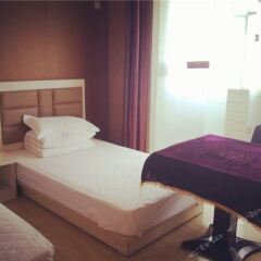 Qitian Express Hotel комната для гостей фото 3