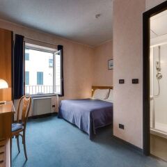 Отель Comfort Hotel Europa Genova City Centre Италия, Генуя - 14 отзывов об отеле, цены и фото номеров - забронировать отель Comfort Hotel Europa Genova City Centre онлайн комната для гостей фото 3