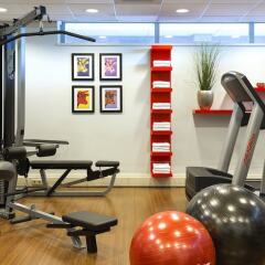 Отель Holiday Inn Amsterdam фитнесс-зал фото 3