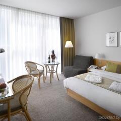 Отель K+K Hotel Fenix Чехия, Прага - 4 отзыва об отеле, цены и фото номеров - забронировать отель K+K Hotel Fenix онлайн комната для гостей фото 5