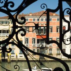 Отель Palazzo Giovanelli e Gran Canal Италия, Венеция - отзывы, цены и фото номеров - забронировать отель Palazzo Giovanelli e Gran Canal онлайн балкон