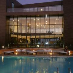 Отель R2 Bahía Playa Design Hotel & Spa Wellness - Adults Only Испания, Тарахалехо - отзывы, цены и фото номеров - забронировать отель R2 Bahía Playa Design Hotel & Spa Wellness - Adults Only онлайн бассейн фото 2