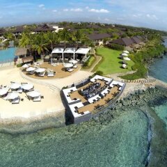 Отель Crimson Resort and Spa Mactan Филиппины, Лапу-Лапу - 1 отзыв об отеле, цены и фото номеров - забронировать отель Crimson Resort and Spa Mactan онлайн пляж