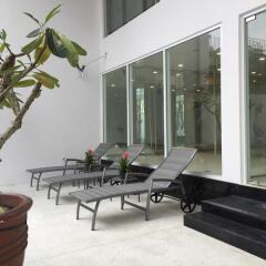 Отель Glenwood Suites бассейн
