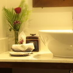 Отель Hoi An Odyssey Hotel Вьетнам, Хойан - 1 отзыв об отеле, цены и фото номеров - забронировать отель Hoi An Odyssey Hotel онлайн ванная