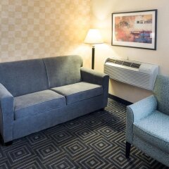 Отель Quality Inn & Suites Mall Of America - Msp Airport Блумингтон комната для гостей фото 3