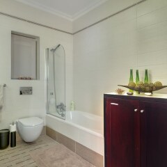 Отель Luxury Apartment inc Pool & Views Мальта, Слима - отзывы, цены и фото номеров - забронировать отель Luxury Apartment inc Pool & Views онлайн ванная фото 2