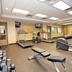 Holiday Inn Express Hotel & Suites Pittsburgh-South Side фитнесс-зал фото 2