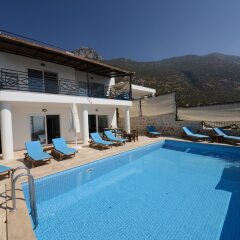 Villa Sera by Akdenizvillam Турция, Калкан - отзывы, цены и фото номеров - забронировать отель Villa Sera by Akdenizvillam онлайн бассейн фото 2