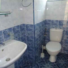 Отель Ruskovi Guest House Болгария, Равда - отзывы, цены и фото номеров - забронировать отель Ruskovi Guest House онлайн ванная
