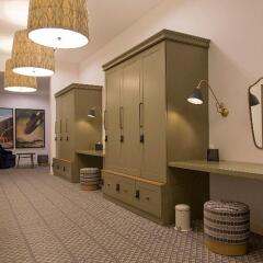 Отель Canopy by Hilton Zagreb - City Centre сейф в номере