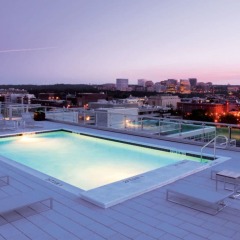 Отель Weichert Suites at the West End бассейн
