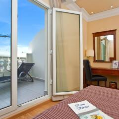 Отель Melia Plaza Valencia Испания, Валенсия - 1 отзыв об отеле, цены и фото номеров - забронировать отель Melia Plaza Valencia онлайн балкон