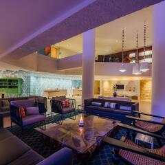 Отель Renaissance Aruba Resort & Casino гостиничный бар