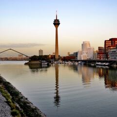 Отель Innside Dusseldorf Hafen Дюссельдорф приотельная территория фото 2