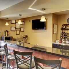 Отель Cobblestone Inn & Suites -- Hartington, Ne Хартингтон гостиничный бар