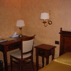 Il Podere Hotel Restaurant Сиракуза удобства в номере