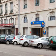 Отель Comfort Suites Rive Gauche Lyon Centre Франция, Лион - отзывы, цены и фото номеров - забронировать отель Comfort Suites Rive Gauche Lyon Centre онлайн парковка