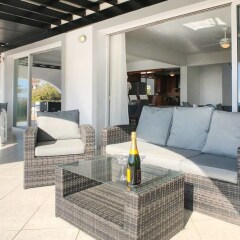Отель Villa Searay Кипр, Пафос - отзывы, цены и фото номеров - забронировать отель Villa Searay онлайн интерьер отеля