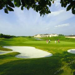 Shuangshan Golf Hotel спортивное сооружение