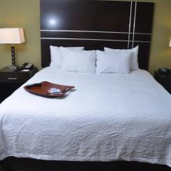 Отель Hampton Inn & Suites Sharon, PA комната для гостей фото 4