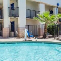 Отель Days Inn And Suites Mesa США, Меса - отзывы, цены и фото номеров - забронировать отель Days Inn And Suites Mesa онлайн бассейн фото 3