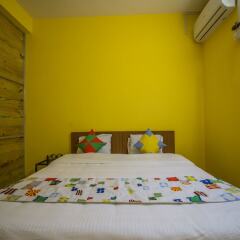Отель OYO 12435 Home Sunny 2BHK Uddo Beach Гоа сейф в номере