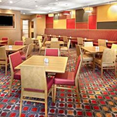 Отель Residence Inn by Marriott Vancouver Downtown Канада, Ванкувер - отзывы, цены и фото номеров - забронировать отель Residence Inn by Marriott Vancouver Downtown онлайн интерьер отеля фото 2