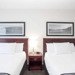 Отель Sandman Hotel Penticton Канада, Пентиктон - отзывы, цены и фото номеров - забронировать отель Sandman Hotel Penticton онлайн комната для гостей