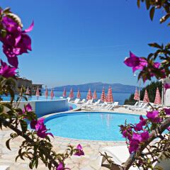 Отель Bougainville Bay Serviced Apartments Албания, Саранда - отзывы, цены и фото номеров - забронировать отель Bougainville Bay Serviced Apartments онлайн бассейн